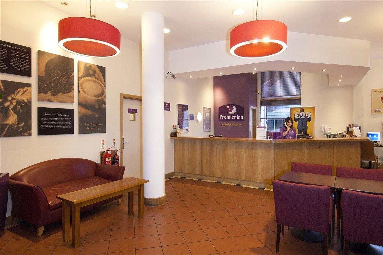 Premier Inn Sheffield City Centre Exterior foto
