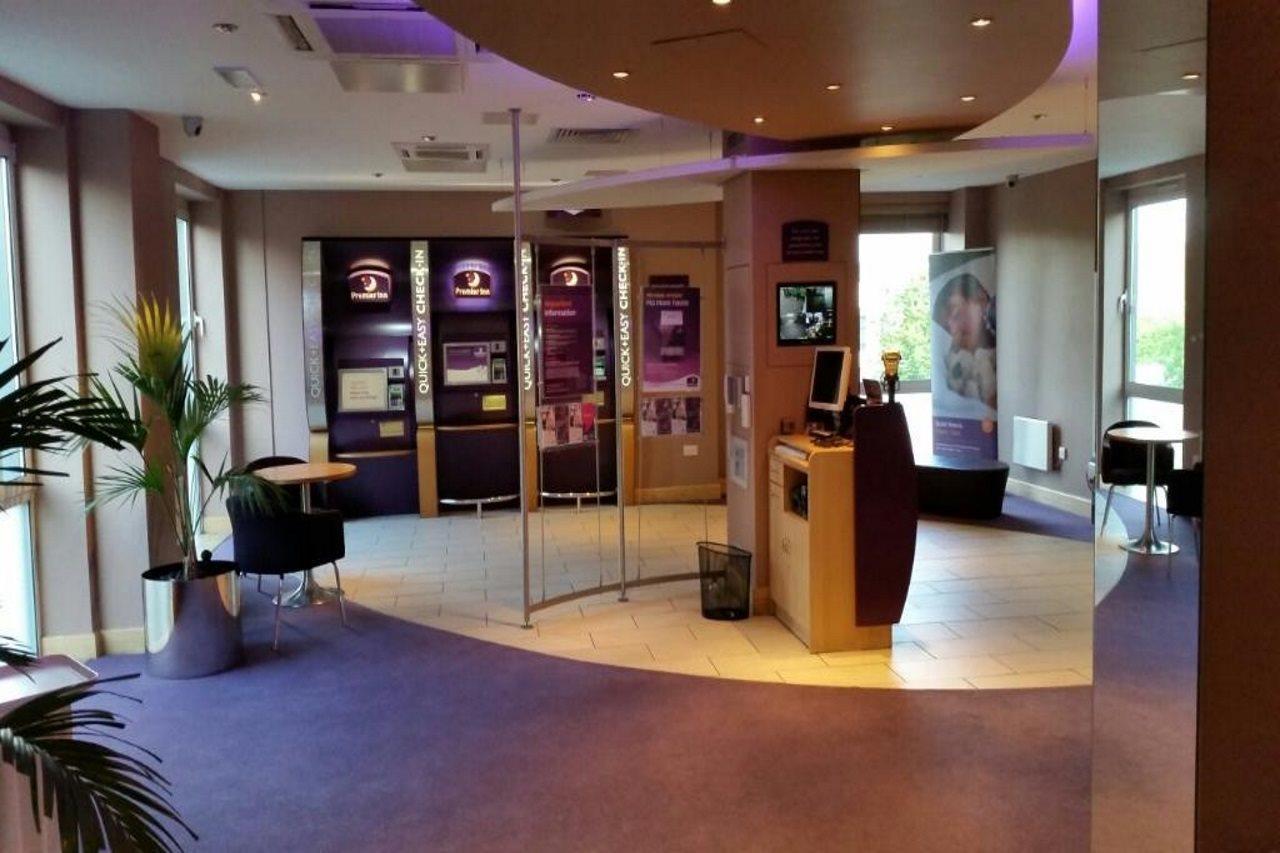 Premier Inn Sheffield City Centre Exterior foto